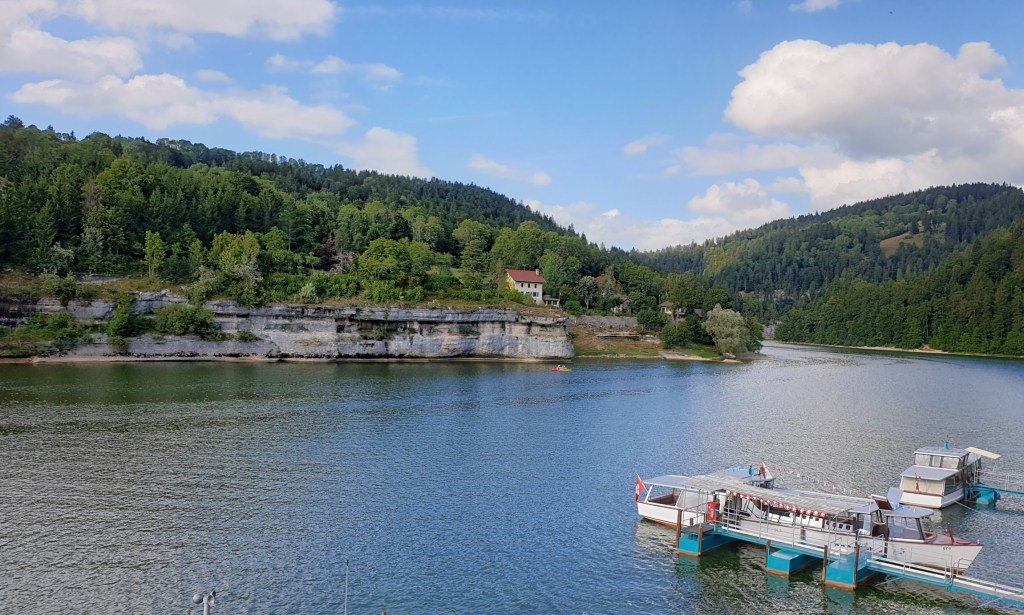 Les Geneveys-sur-Coffrane – Mont Racine – Le Locle – Les&nbsp;Brenets